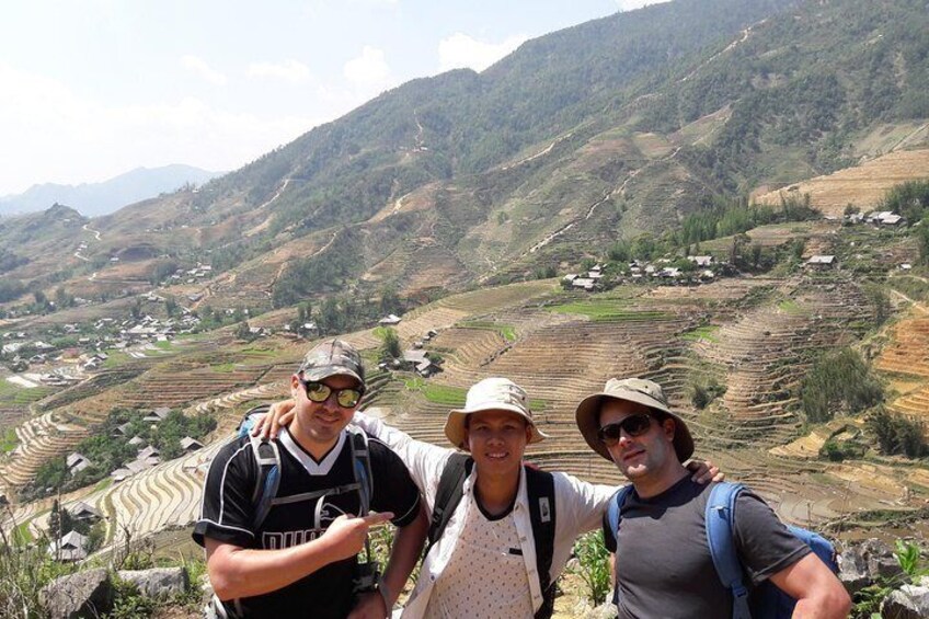 2 days authentic trekking tour in Sapa ( Homestay - Less touristy )