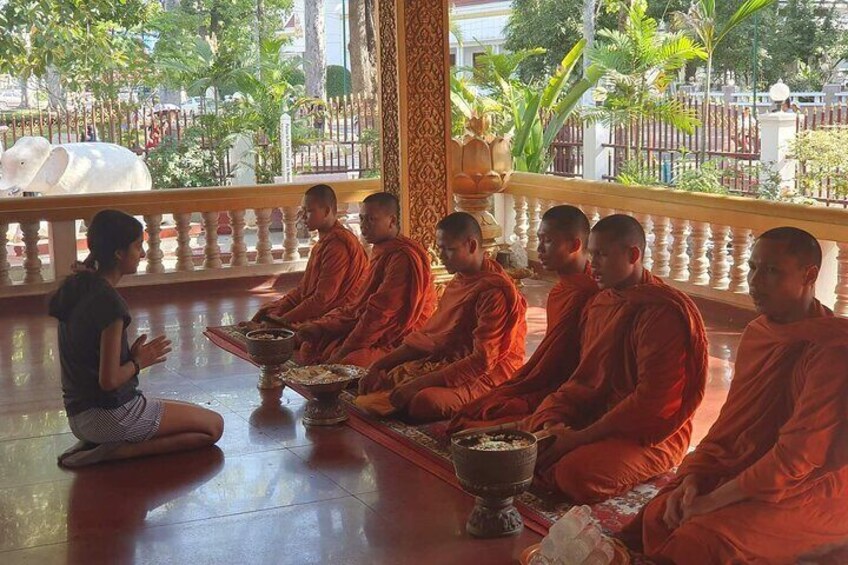 Siem Reap Virtual Tour by Local Guide in Siem Reap, Cambodia.