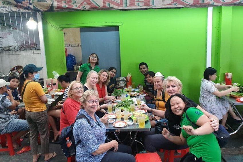 Private Ho Chi Minh Food Adventure by Motorbike with Local Students