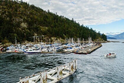 Bowen Island Ferry, Hike & Photography
