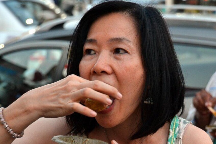 Food Tour and Eat like Locals