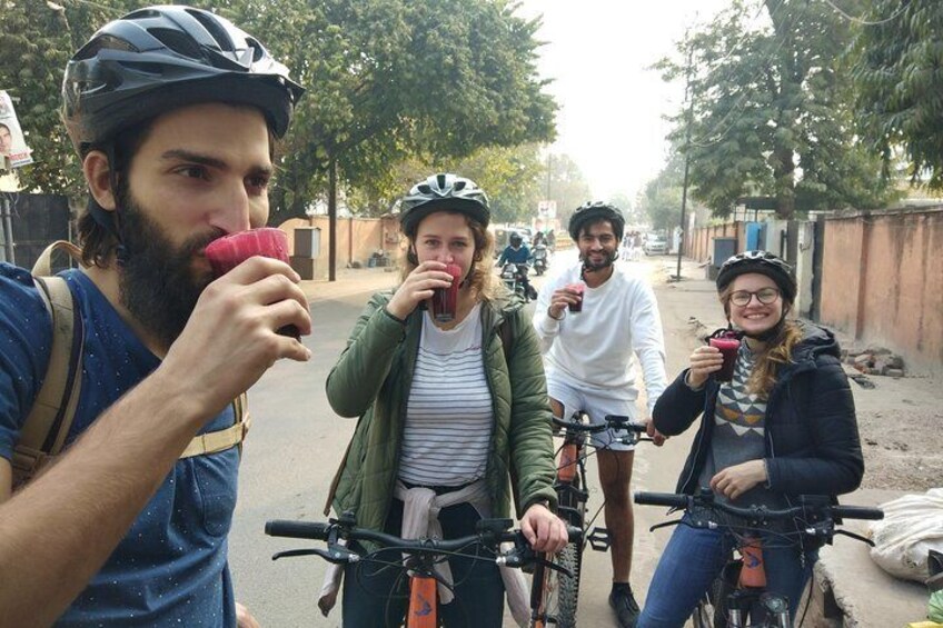 Small-Group Early Morning Pink City Bike Tour