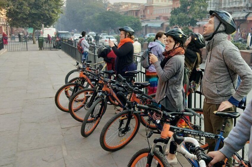 Small-Group Early Morning Pink City Bike Tour