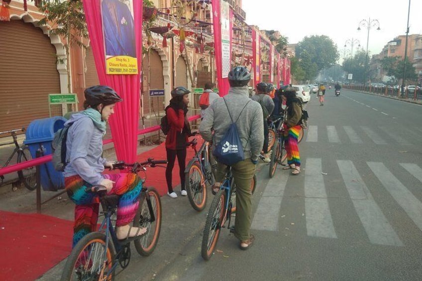 Small-Group Early Morning Pink City Bike Tour
