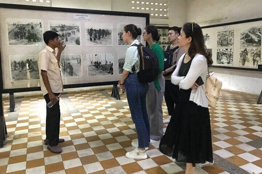 Killing field and Toul Sleng genocide museum Tour