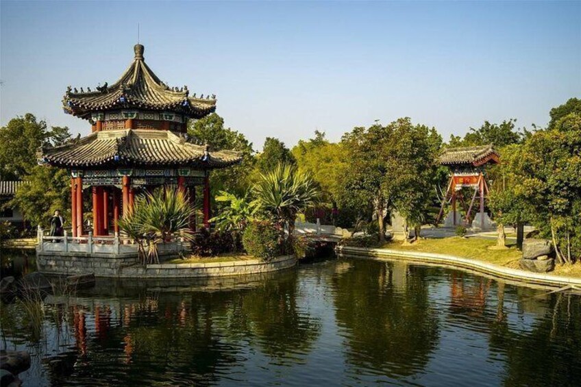 Flexible Private Half-Day Tour to Visit the Top Attraction Xiamen Yuanbo Garden