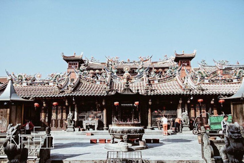 Quanzhou Private Customized Day Tour: Top Attractions with Lunch
