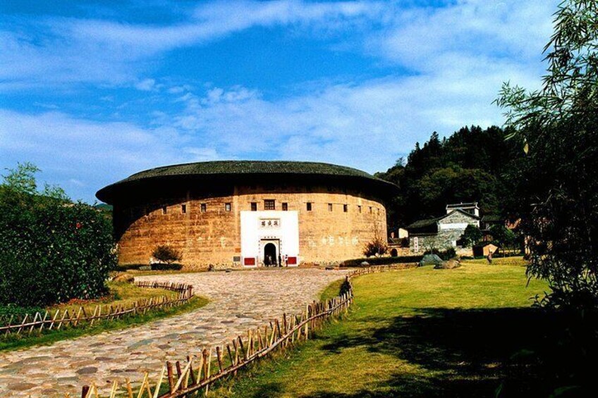 Tour Guide and Car: Private Day Tour to Hongkeng Tulou and Gaobei Tulou