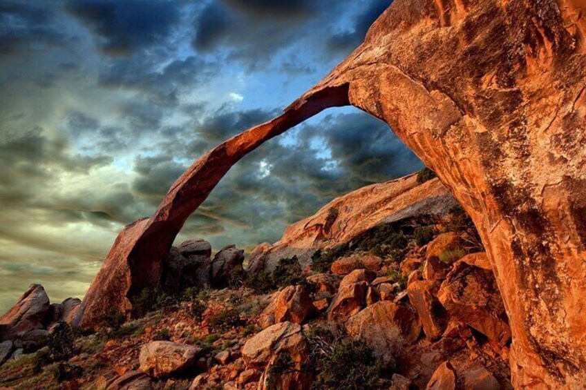 Immersive Arches National Park All Day Hiking Experience