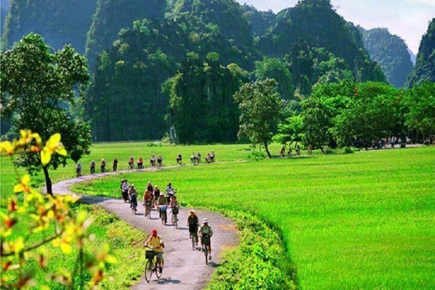 Bikking From Hoa Lu to Tam Coc