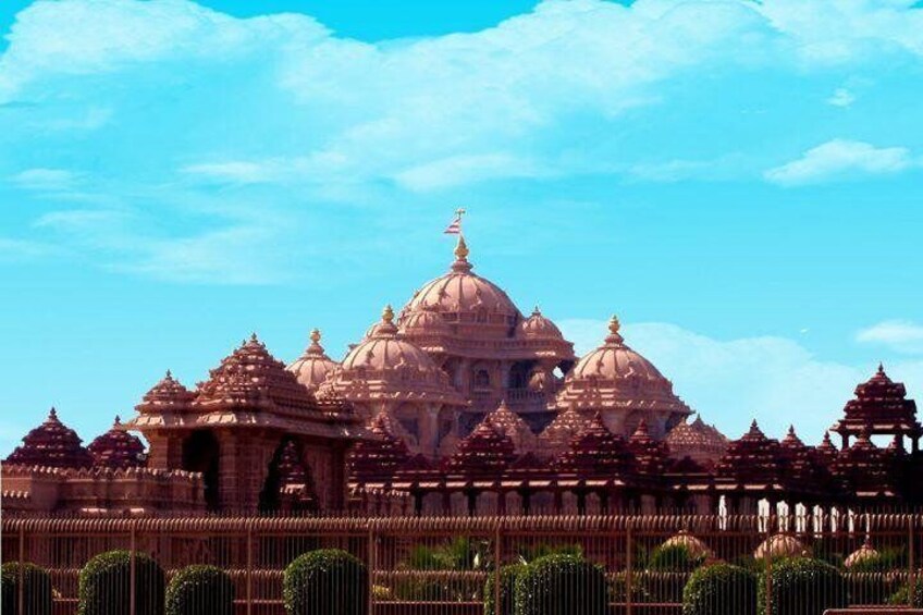 Akshardham Temple Tour Exhibition, Light & Water Show with Transfers