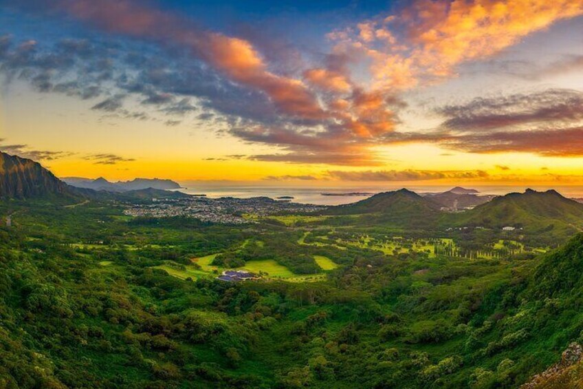 The Nu'uanu Pali Lookout is one of the most popular, beautiful, and historical stops on the Circle Island Tour. 