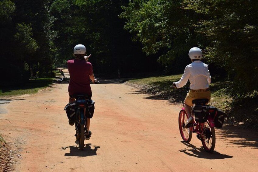 Ride an electric bicycle for a Historical Tour in Aiken