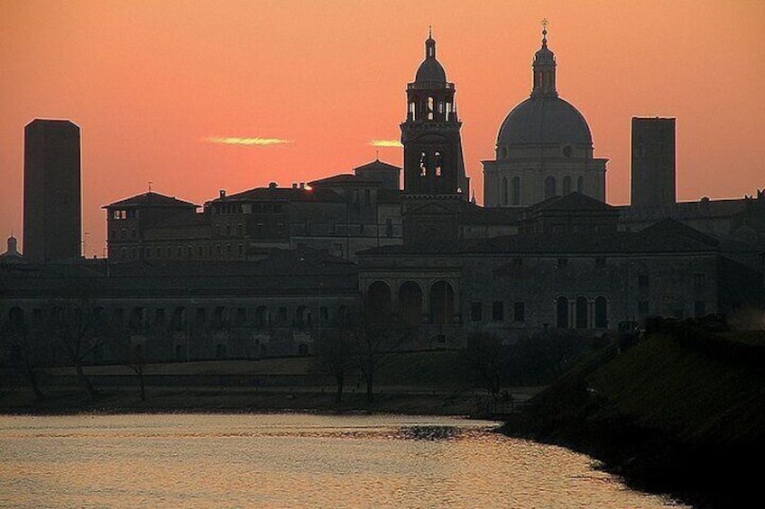 Half-day Guided tour of Mantua City Centre and Ducal Palace