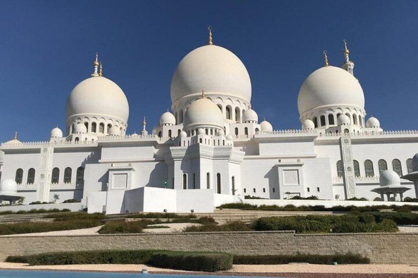 Private Sheikh Zayed Grand Mosque Tour