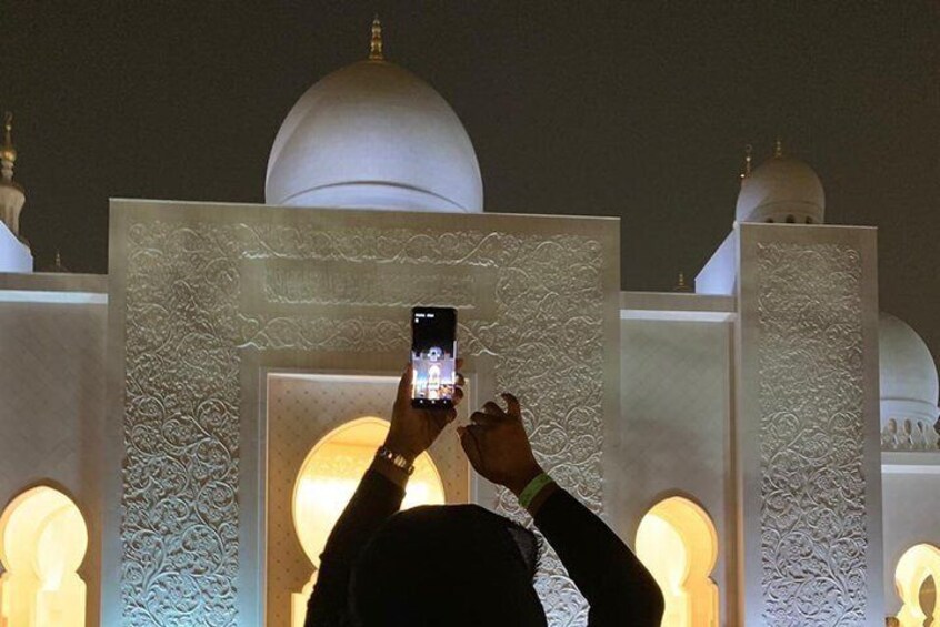 Private Sheikh Zayed Grand Mosque Tour