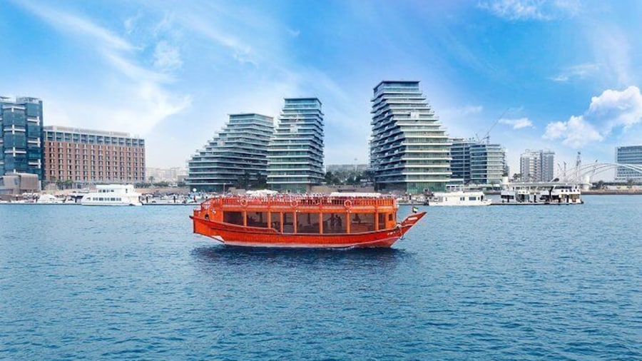 Abu Dhabi-Yas Island Sightseeing Cruise