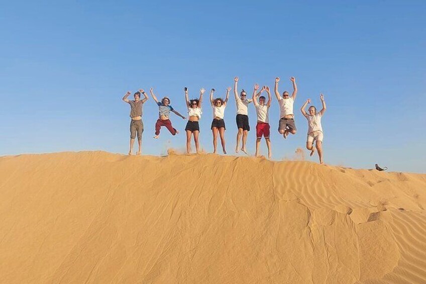 The group Desert Sunset Tour