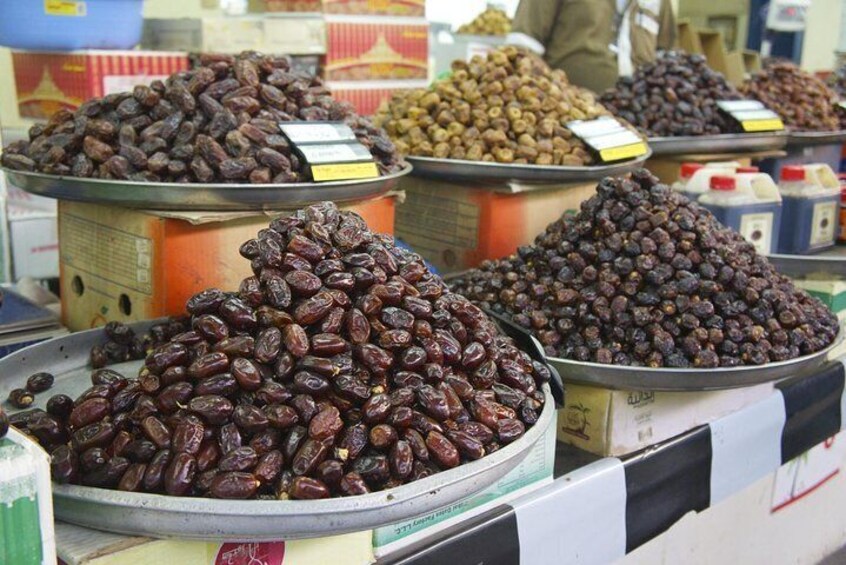 Dates Market