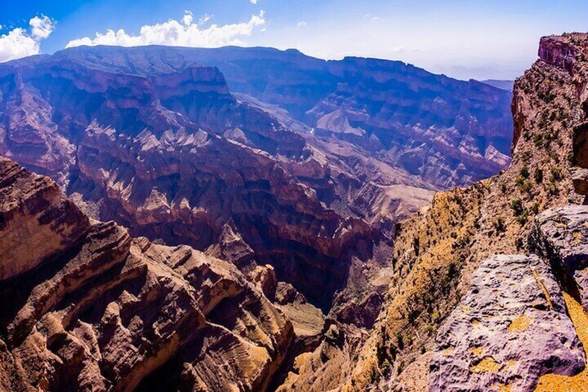 Nizwa and Oman's Grand Canyon: Full-Day Adventure