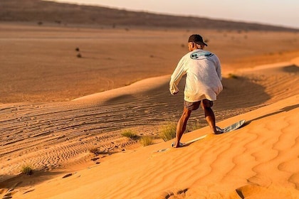 Woestijnervaring: Wahiba Sands & Wadi Bani Khalid dagtour