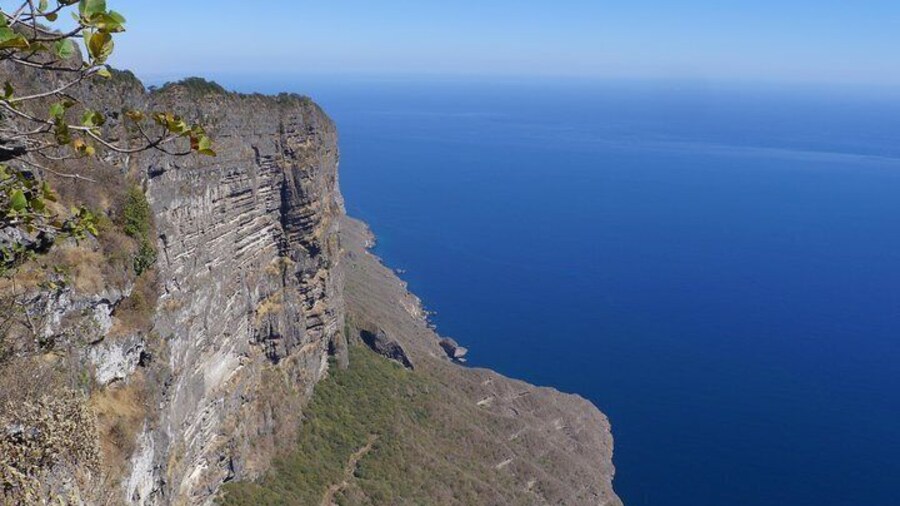 Shaat cliff