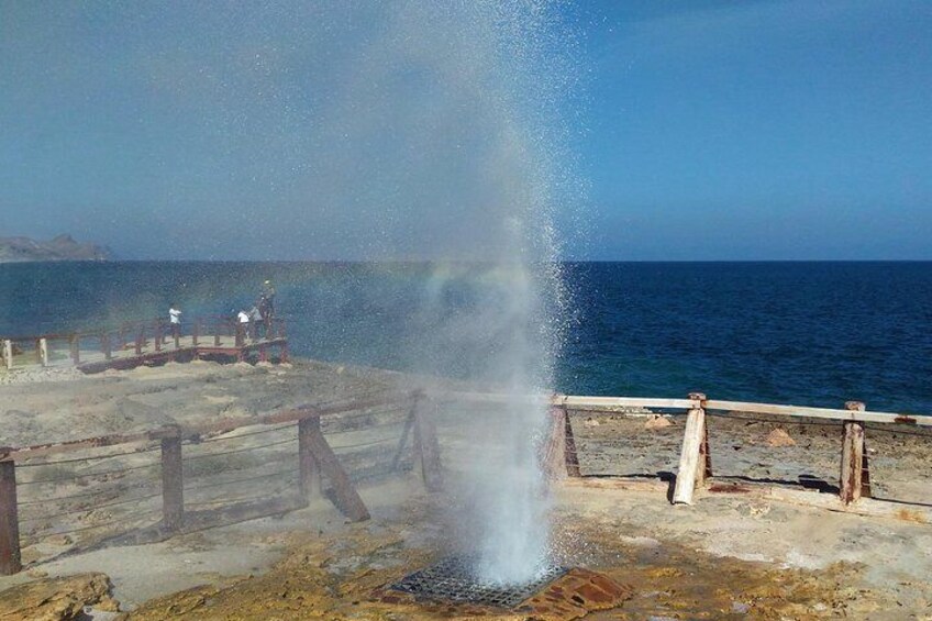 Marneef blow holes