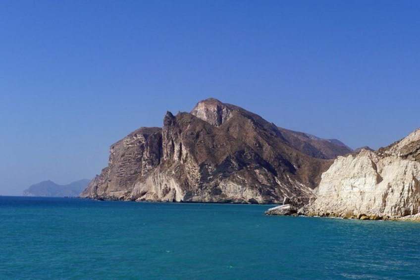 West of Salalah private tour - fascinating mountains and beaches