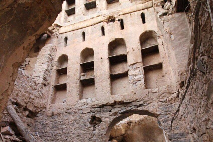 Oman day tours , Nizwa day trip 