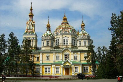 Almaty Walking Tour: 9 Must-See Sights in a Small Group