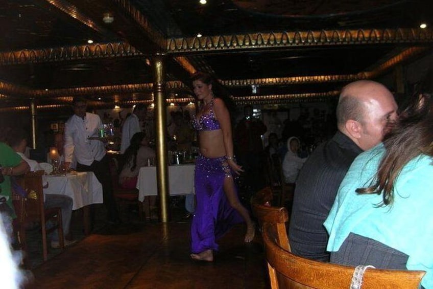 belly dancer