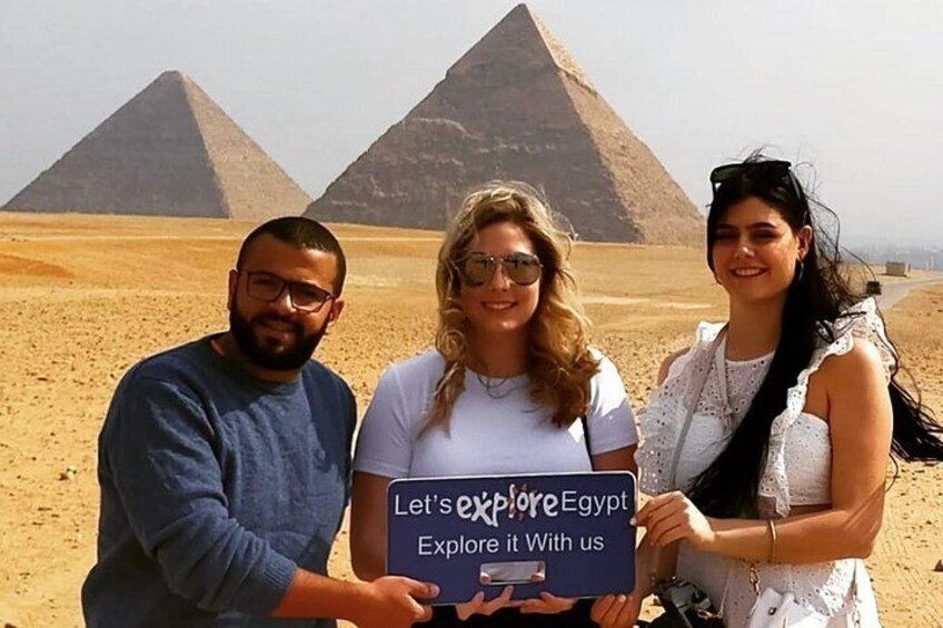 Private Giza Pyramids,Egyptian Museum,Sphinx,Bazar,all inclusive