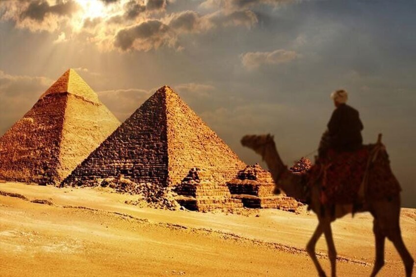 Top Rated Private Trip to Giza Pyramids,Sphinx,Camel-Ride,Lunch