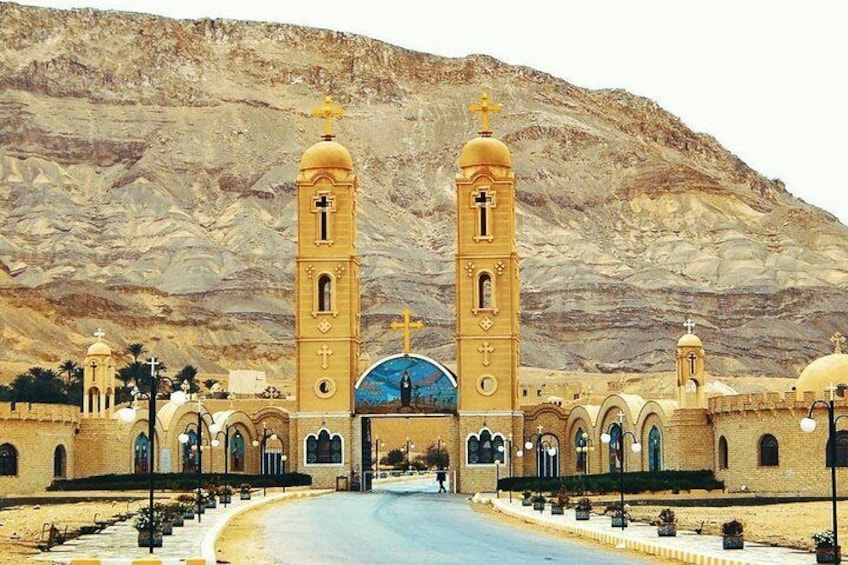Day-Tour to the Red Sea from Cairo