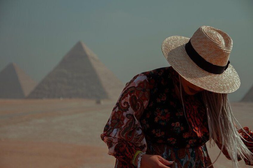 Full day tour to GIZA PYRAMIDS MEMPHIS CITY AND SAKKARA PYRAMID