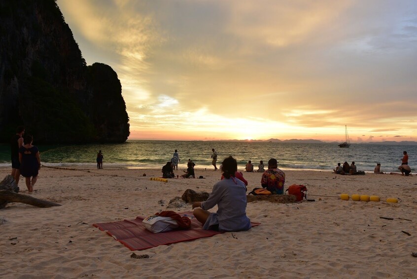 Private Sea Eagle Sunset Tour to 4 Islands in Krabi