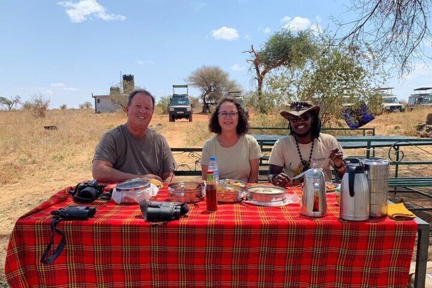 Bush Hot Lunch During Safari