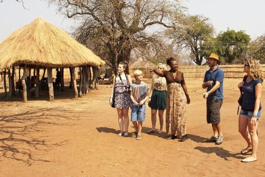 Mukuni village tour