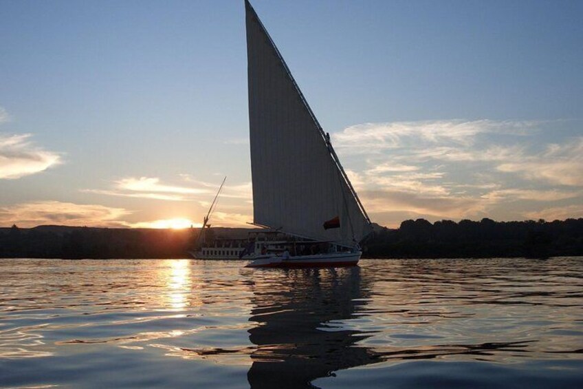 Book online Luxury Sailing Boat on the Nile River with Fel-Felucca