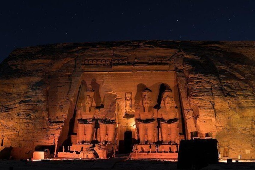 4 nights Luxor and Aswan Nile Cruise including Abu Simbel,Air Balloon From Luxor