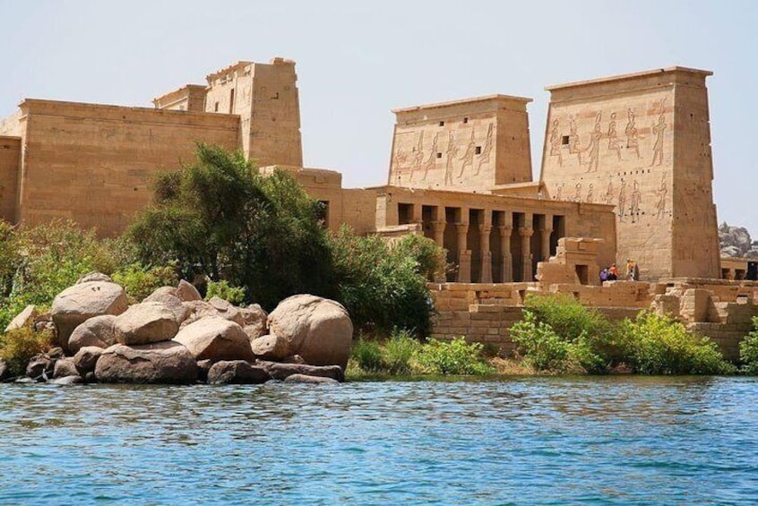4 nights Luxor and Aswan Nile Cruise including Abu Simbel,Air Balloon From Luxor