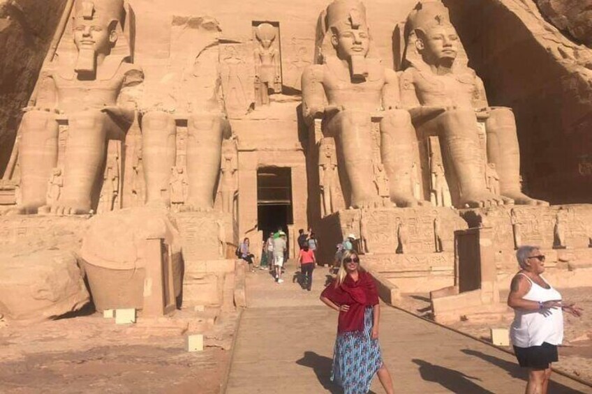 4 nights Luxor and Aswan Nile Cruise including Abu Simbel,Air Balloon From Luxor