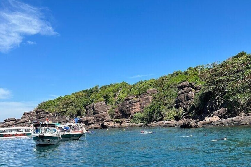 Real snorkel & island hopping trip by SPEEDBOAT with small group