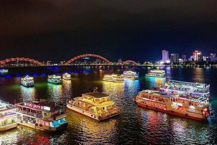 Premium PRIVATE Da Nang city tour - Sunset Boat trip on Han river