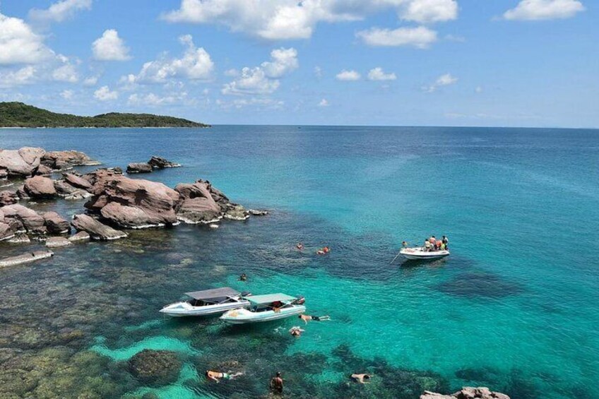 Small-Group and optional Cable Car Premium Snorkeling By Speedboat