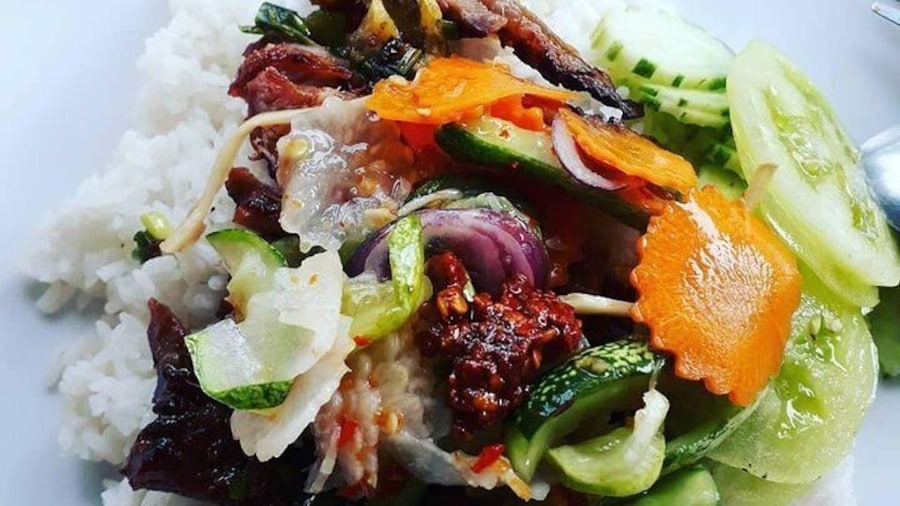 Come find out and try Cambodia's most POPULAR breakfast!