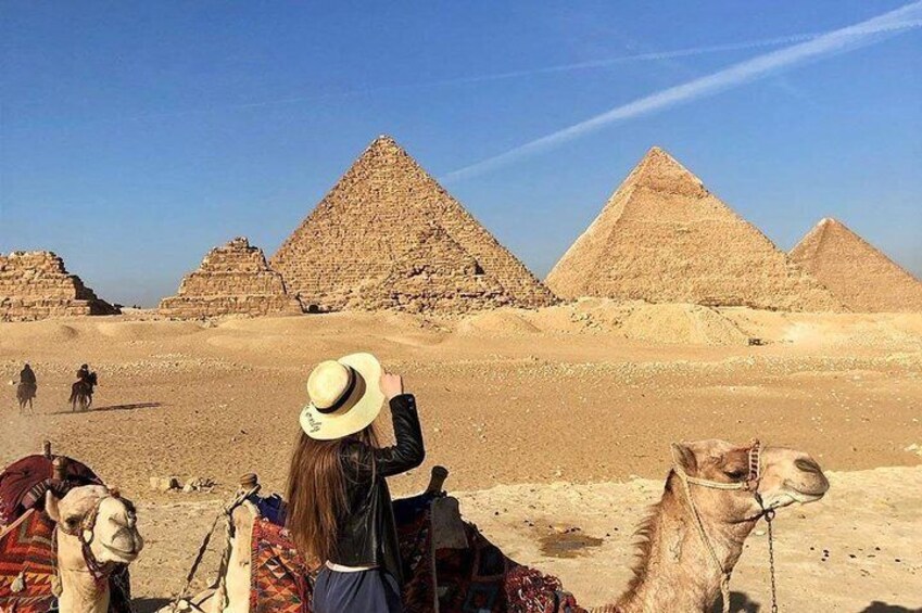 Private Half Day Tour to Giza Pyramids with Camel Ride, Lunch, Entrance fees