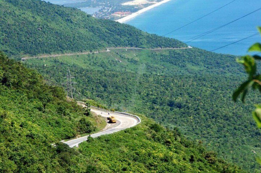Full-Day Private Motorbike Tour in Hai Van Pass with Lunch