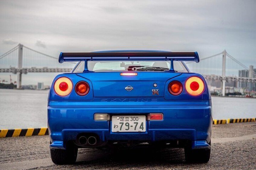 Driving Experience With Nissan Skyline Gtr34 In Tokyo Shibuya Crossing Course