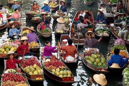 Maeklong Railway Market & Damnoensaduak Floating Market Tour (SHA Plus)